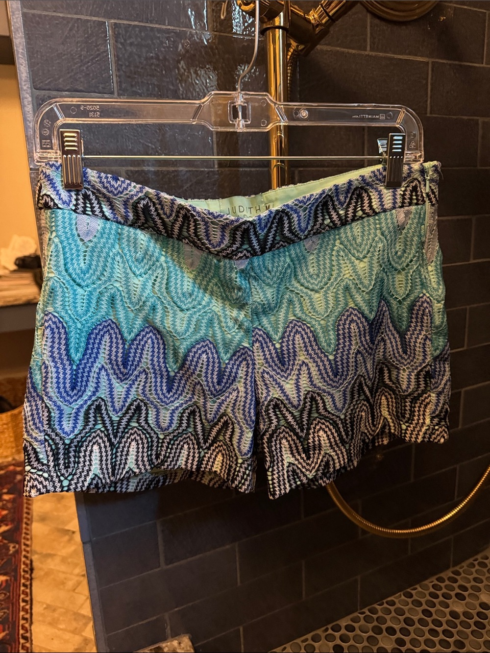 Judith March Blue and Aqua Wave-Print High Waist Shorts sz M